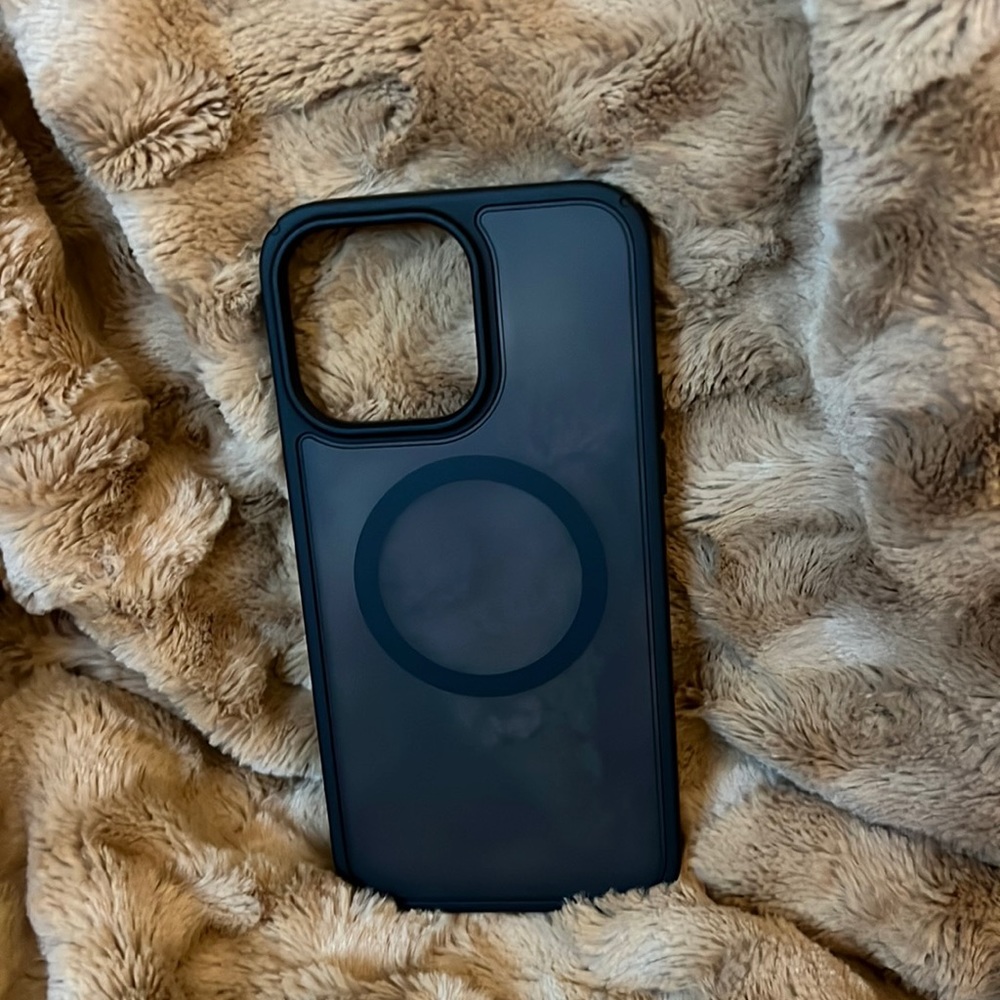 iPhone 14 Pro Max phone case *Brand New*